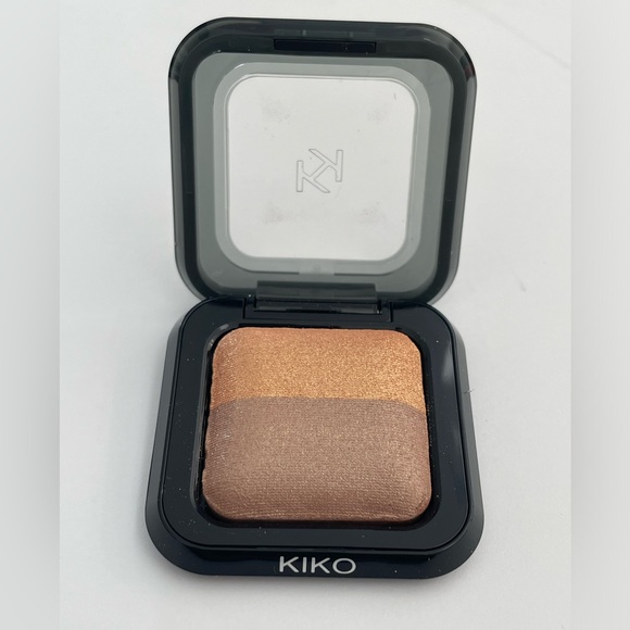 Kiko Milano • Bright Duo Eyeshadow • Mettalic Orange Gold / Copper - Picture 6 of 12